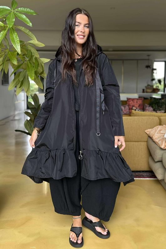 Stroll Frill Mac Black